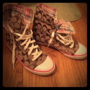 coach infant shoes